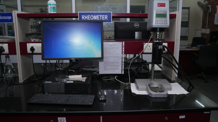 Rheometer (Model C-LTD80/QC, Anton Paar GMBH,Austria, 2013) Rheometer (Model C-LTD80/QC, Anton Paar GMBH,Austria, 2013)